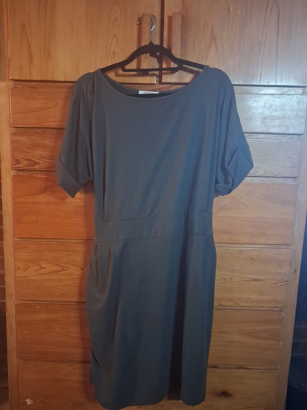 Zenana Outfitters Gray Short-Sleeve Midi Dress
